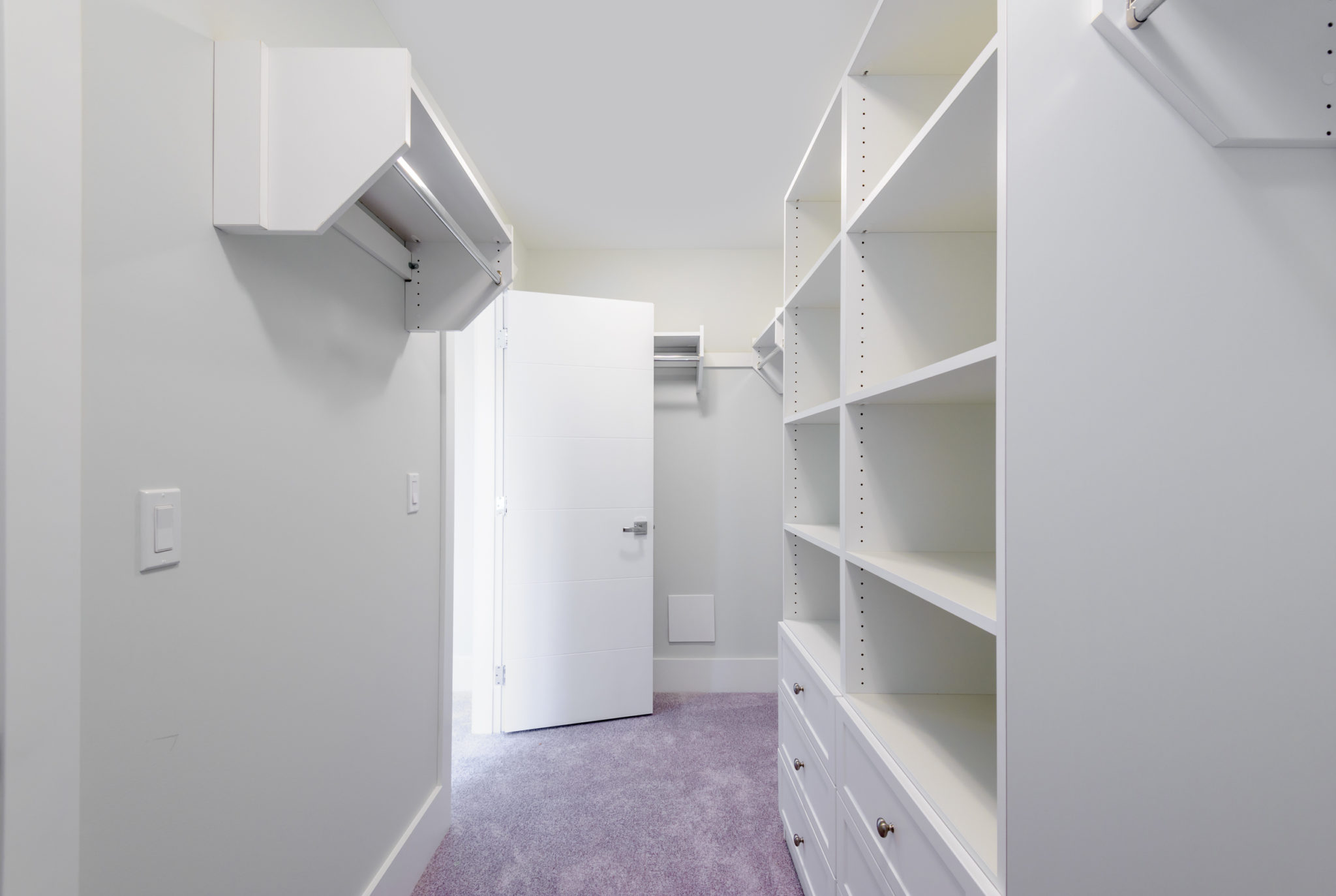 Tidy Homes and Customized Closets